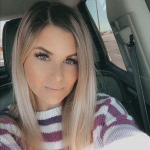 Meet your Posher, Kayla